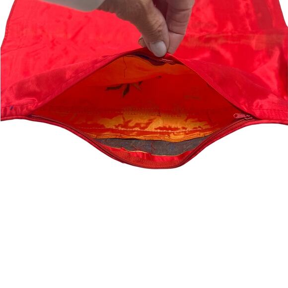 Vintage Chinese silk embroidered pillow cases (set of 4) - Picture 7 of 12